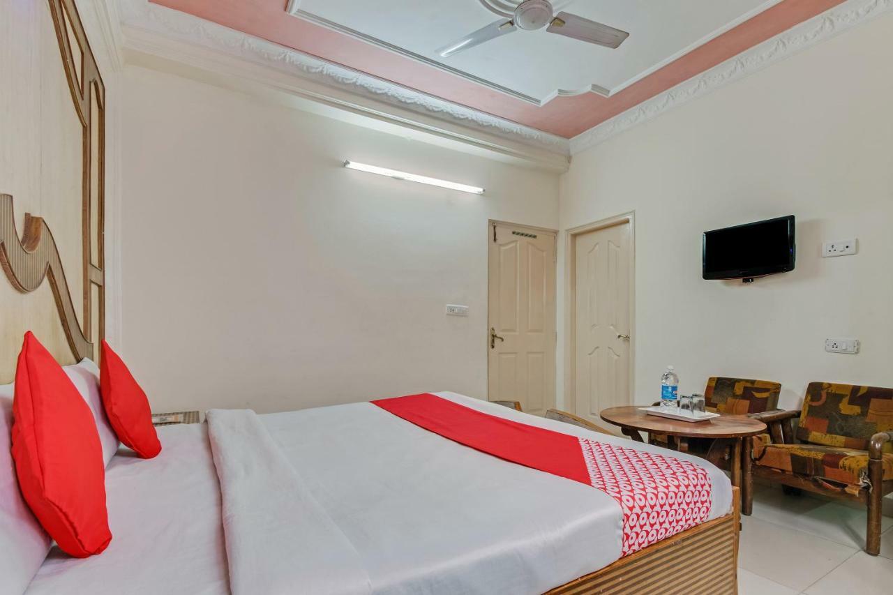Oyo 24888 Hotel Sham Palace Катра Екстер'єр фото